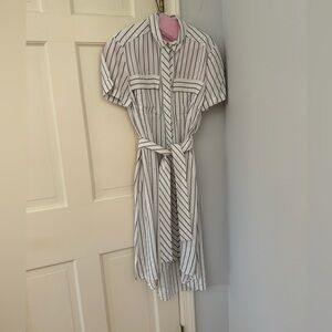 Karen Millen size 10 white with blue pattern stripes button down dress w/ belt